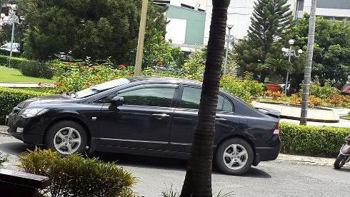 TP.HCM dự kiến tăng mức đăng ký lần đầu đối với xe ô tô con dưới 10 chỗ từ 2 lên 11 triệu đồng (Ảnh: T.Q) TP.HCM dự kiến tăng mức đăng ký lần đầu đối với xe ô tô con dưới 10 chỗ từ 2 lên 11 triệu đồng (Ảnh: T.Q)