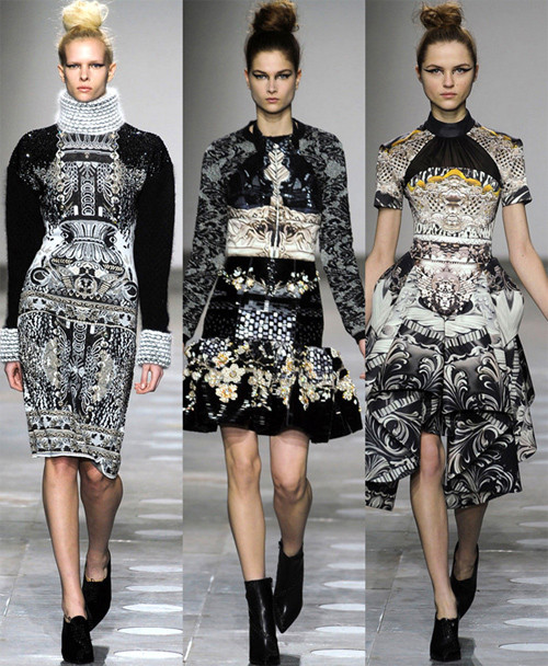 Hay cá tính nhưng không kém phần duyên dáng với trang phục của thương hiệu Mary Katrantzou. Hay cá tính nhưng không kém phần duyên dáng với trang phục của thương hiệu Mary Katrantzou.