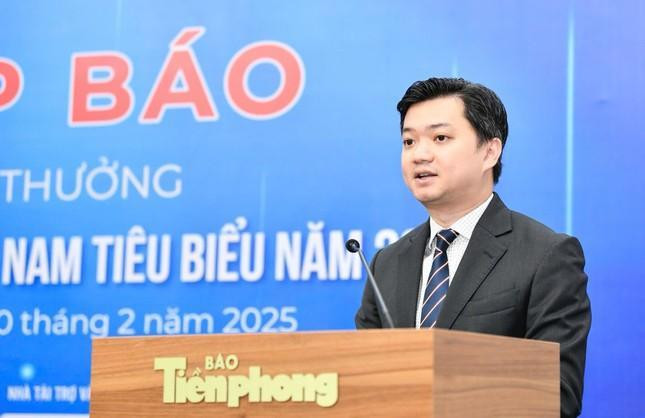 Bí thư Nguyễn Minh Triết phát biểu tại buổi công bố giải thưởng Gương mặt trẻ Việt Nam tiêu biểu năm 2024. Bí thư Nguyễn Minh Triết phát biểu tại buổi công bố giải thưởng Gương mặt trẻ Việt Nam tiêu biểu năm 2024.