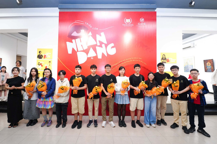 Các tác giả là những học sinh tài năng Trung tâm GATE (Vinschool) lĩnh vực Mỹ thuật & STEM. Anh 1.jpg