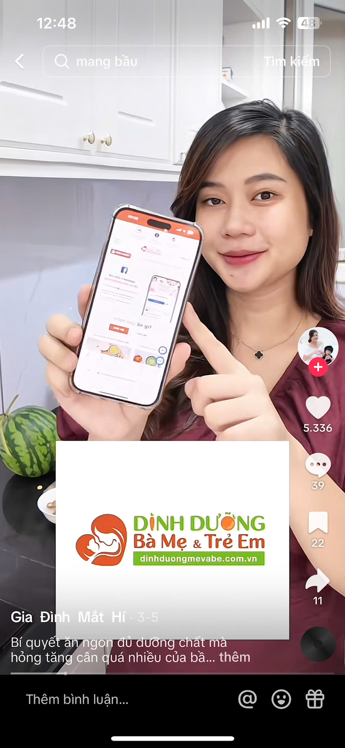 Chị Thu hào hứng chia sẻ trải nghiệm sử dụng website Dinh dưỡng Mẹ và Bé qua kênh TikTok của chị. aji3.png