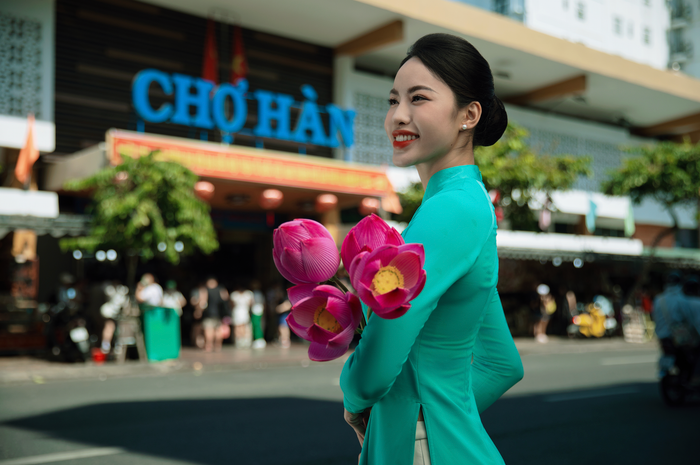 Hãng Hàng không Quốc gia và UBND Thành phố Đà Nẵng đã ký kết biên bản hợp tác toàn diện trong nhiều hoạt động xúc tiến đầu tư, thương mại, văn hóa, du lịch, ở cả quy mô quốc gia và quốc tế.png