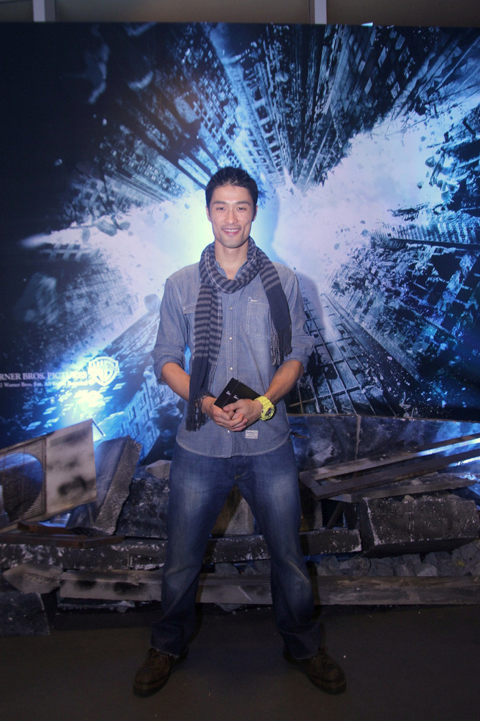 Trí Nguyễn phong cách và nam tính.