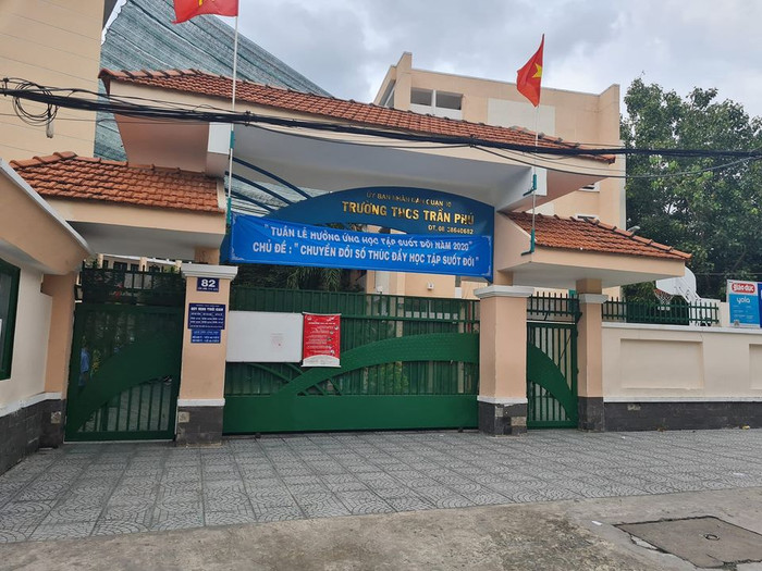 Trường trung học cơ sở Trần Phú, quận 10, Thành phố Hồ Chí Minh (ảnh: P.L) Trường trung học cơ sở Trần Phú, quận 10, Thành phố Hồ Chí Minh (ảnh: P.L)