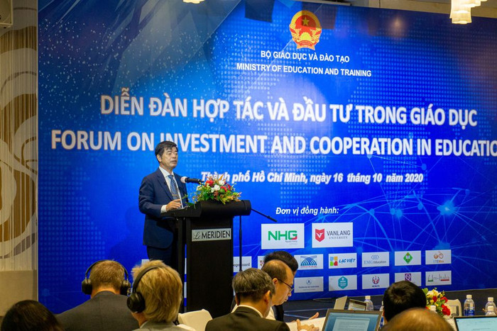 Phó Giáo sư Thái Bá Cần - Phó Tổng giám đốc NHG phát biểu tại diễn đàn (ảnh: CTV) Phó Giáo sư Thái Bá Cần - Phó Tổng giám đốc NHG phát biểu tại diễn đàn (ảnh: CTV)