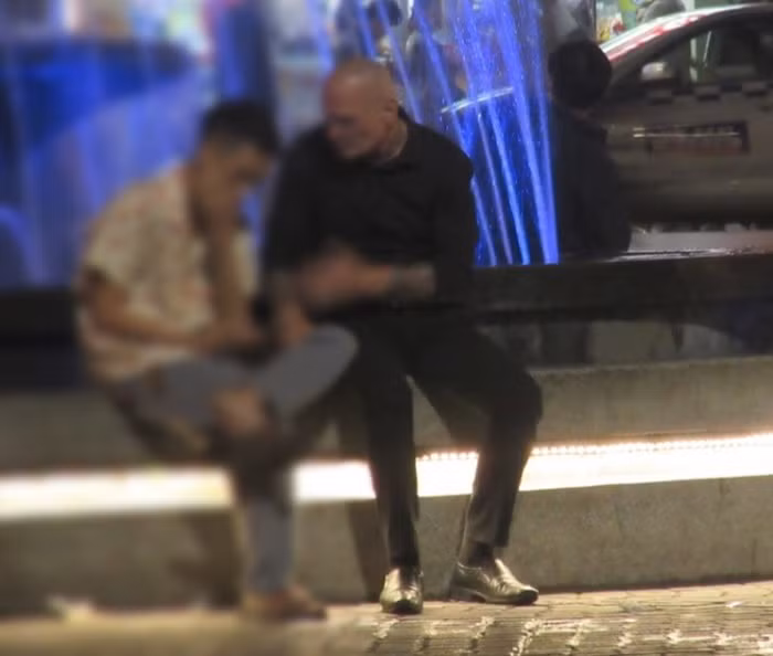 Đối tượng Ruergen Michael từng là giáo viên dạy ngoại ngữ 10 năm trước khi bị bắt (Ảnh:V.N)