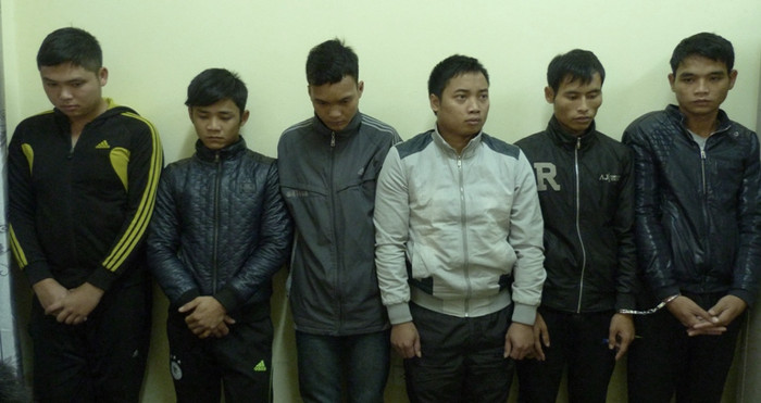 6 nghi phạm liên quan đến vụ án lần lượt ra trình diện 6 nghi phạm liên quan đến vụ án lần lượt ra trình diện