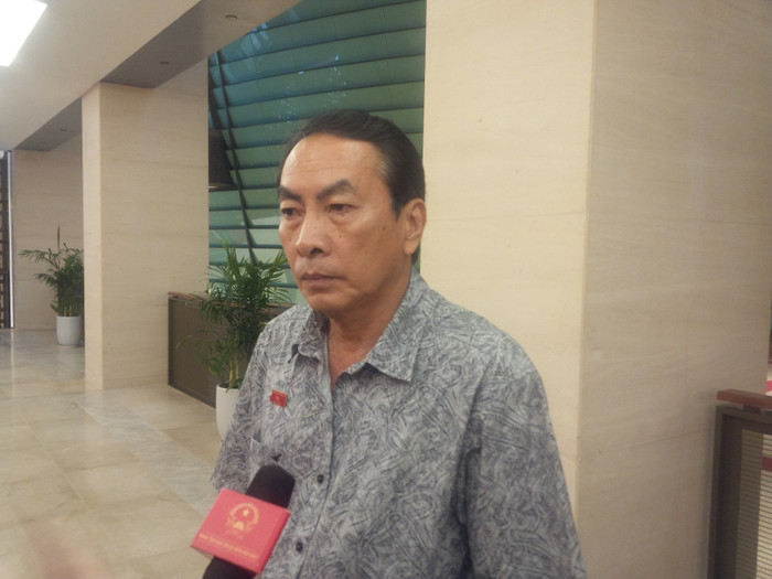 Đại biểu Quốc hội Phạm Văn Hòa cho rằng, không thể lấy đường độc đạo của người dân làm BOT. Ảnh: Vũ Phương. Đại biểu Quốc hội Phạm Văn Hòa cho rằng, không thể lấy đường độc đạo của người dân làm BOT. Ảnh: Vũ Phương.