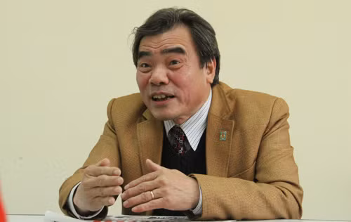 Phó Giáo sư-Tiến sĩ Từ Sỹ Sùa nói rằng, đầu tư 30% mà thu phí như đường mới là trắng trợn, thô thiển, coi thường dư luận. ảnh: Vũ Thủy/Kiến thức.