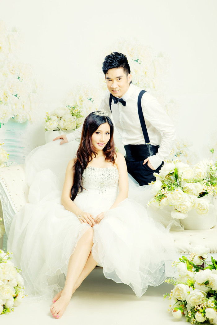 Đến với âm nhạc, là đến với sự chia sẻ. Ca sĩ Quang Hà muốn trải lòng mình cùng khán giả yêu nhạc.Anh rất mong mọi người mở lòng mình để tiếp tục đón nhận giọng hát của anh, cảm nhận được được những “thông điệp” mà anh đã gửi gắm vào DVD Tình và CD Ngỡ.