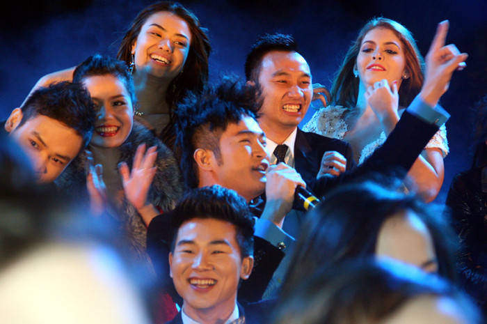 Thành Trung làm MC cho chương trình. Thành Trung làm MC cho chương trình.