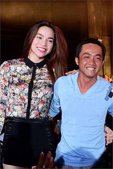 Theo Mỹ Linh, cứ để mọi thứ cho nó tự nhiên, bởi vì tất cả sự quan tâm thái quá sẽ làm ảnh hưởng đến con cái Theo Mỹ Linh, cứ để mọi thứ cho nó tự nhiên, bởi vì tất cả sự quan tâm thái quá sẽ làm ảnh hưởng đến con cái