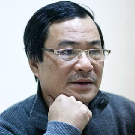 Đạo diễn Khải Hưng.