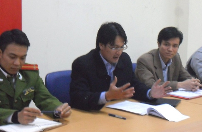 Đã có lúc vì cuộc họp rơi vào bế tắc, ông Sơn tuyên bố rằng: “Cuộc họp cho dù có không ra nội dung gì chúng ta cũng vẫn phải họp”. Đã có lúc vì cuộc họp rơi vào bế tắc, ông Sơn tuyên bố rằng: “Cuộc họp cho dù có không ra nội dung gì chúng ta cũng vẫn phải họp”.