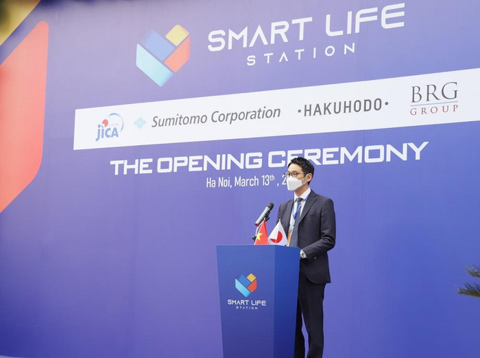 Đại diện Công ty TNHH Sumitomo Corporation Việt Nam phát biểu tại buổi lễ Đại diện Công ty TNHH Sumitomo Corporation Việt Nam phát biểu tại buổi lễ