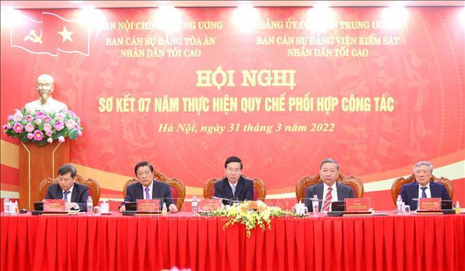 Các đồng chí lãnh đạo chủ trì Hội nghị. Ảnh: Phương Hoa/TTXVN