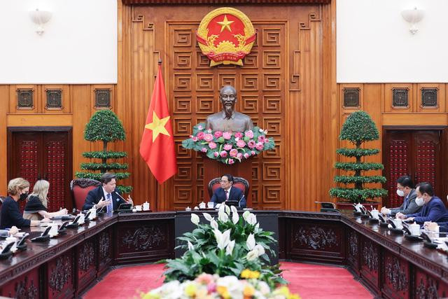 Thủ tướng mong muốn, tin tưởng quan hệ hai nước tiếp tục phát triển bền vững, đi vào chiều sâu, thực chất, hiệu quả trên nguyên tắc chân thành, tin cậy, tôn trọng, bình đẳng, luôn hướng tới tương lai tốt đẹp, vì hạnh phúc, ấm no cho nhân dân hai nước. Ảnh: VGP/Nhật Bắc Thủ tướng mong muốn, tin tưởng quan hệ hai nước tiếp tục phát triển bền vững, đi vào chiều sâu, thực chất, hiệu quả trên nguyên tắc chân thành, tin cậy, tôn trọng, bình đẳng, luôn hướng tới tương lai tốt đẹp, vì hạnh phúc, ấm no cho nhân dân hai nước. Ảnh: VGP/Nhật Bắc