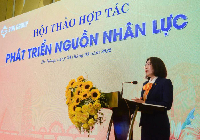 Bà Nguyễn Thị Thanh Trúc - Phó Chủ tịch Sun Group vùng miền Trung Bà Nguyễn Thị Thanh Trúc - Phó Chủ tịch Sun Group vùng miền Trung