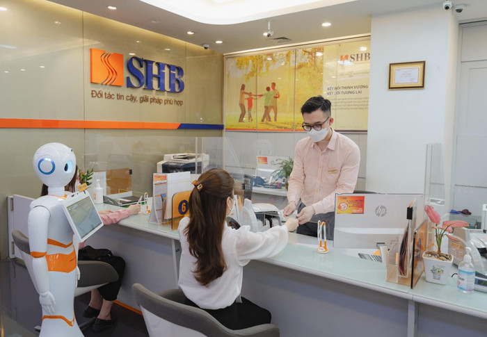 Việc đưa Robot thông minh vào giao dịch đã đánh dấu bước tiến mới của SHB trên hành trình phát triển Ngân hàng số với mục tiêu tới năm 2025, SHB trở thành ngân hàng số 1 về hiệu quả và công nghệ trong các ngân hàng thương mại tại Việt Nam Việc đưa Robot thông minh vào giao dịch đã đánh dấu bước tiến mới của SHB trên hành trình phát triển Ngân hàng số với mục tiêu tới năm 2025, SHB trở thành ngân hàng số 1 về hiệu quả và công nghệ trong các ngân hàng thương mại tại Việt Nam