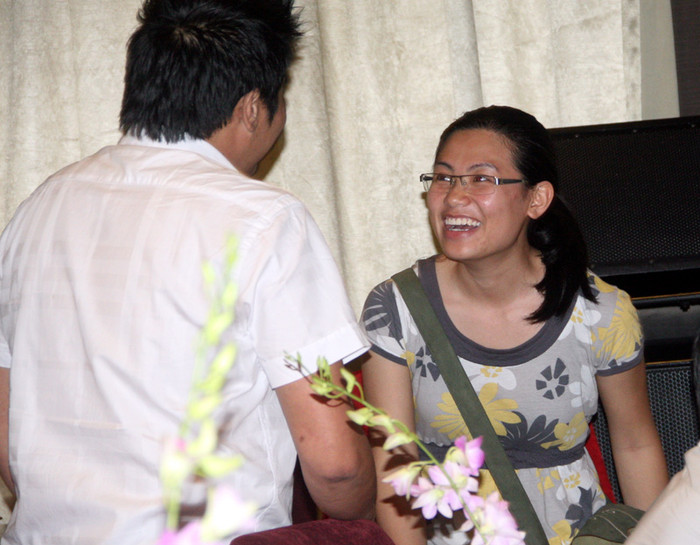 Hương Thảo - giọng ca tài năng của VietNam's Got Talent cũng sẽ tham dự liveshow của Mr Đàm. Hương Thảo - giọng ca tài năng của VietNam's Got Talent cũng sẽ tham dự liveshow của Mr Đàm.