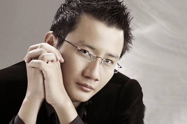 Ca sĩ Hoàng Bách Ca sĩ Hoàng Bách