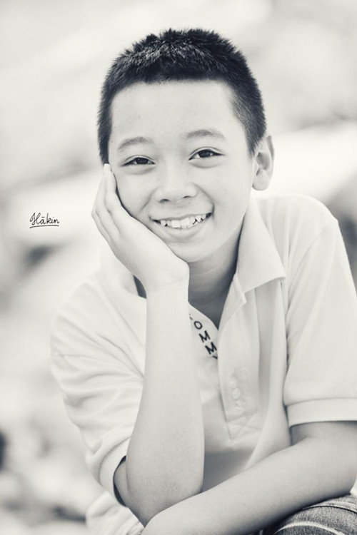 Gia đình Song Vũ hoàn toàn chưa tính đến chuyện hướng con trở thành ca sĩ chuyên nghiệp. Trước mắt, việc học văn hóa của Vũ được đặt lên hàng đầu.