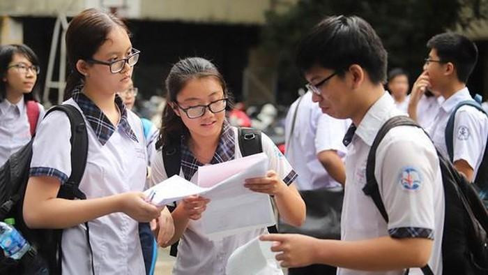 Học sinh Thành phố Hồ Chí Minh vừa hoàn thành một kỳ thi tuyển sinh vào lớp 10 công (ảnh minh họa: Báo Dân Sinh) Học sinh Thành phố Hồ Chí Minh vừa hoàn thành một kỳ thi tuyển sinh vào lớp 10 công (ảnh minh họa: Báo Dân Sinh)