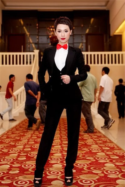Hai nàng Trà My đọ nhan sắc "đẹp trai" Hai nàng Trà My đọ nhan sắc "đẹp trai"