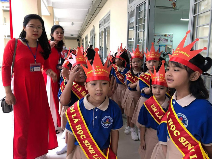 Toàn bộ các học sinh lớp 1 sẽ được tiếp nhận vào học (ảnh minh họa: CTV)