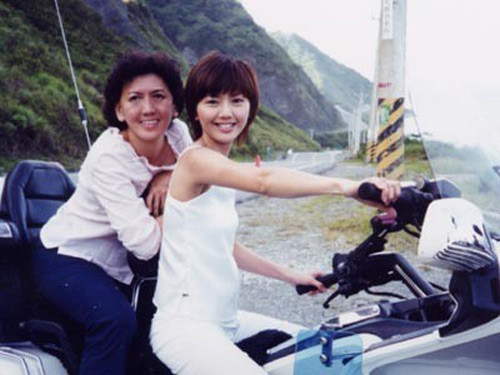 Tôn Yến Tư và mẹ. Tôn Yến Tư và mẹ.