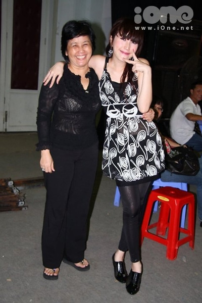 ... Bảo Thy.. ... Bảo Thy..