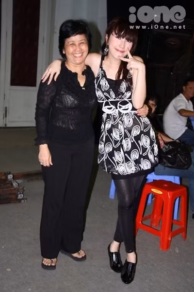 ... Bảo Thy.. ... Bảo Thy..