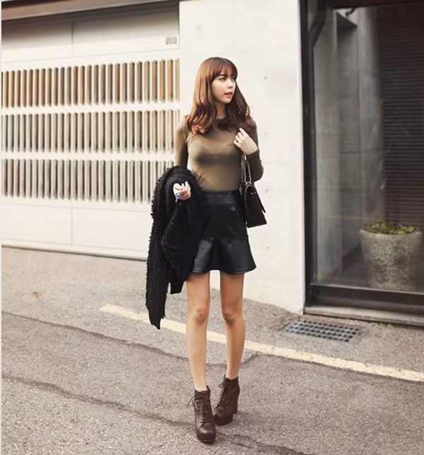 Táo bạo cùng áo xuyên thấu cho cô nàng tôn thờ chủ nghĩa sexy, chỉ cần chú ý diện đúng thời điểm và hoàn cảnh bạn nhé. Táo bạo cùng áo xuyên thấu cho cô nàng tôn thờ chủ nghĩa sexy, chỉ cần chú ý diện đúng thời điểm và hoàn cảnh bạn nhé.