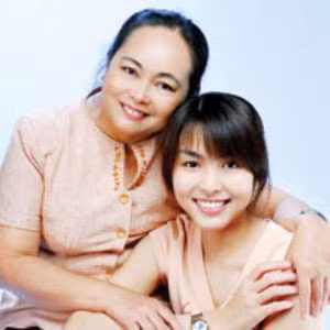 Chiếc mũi thon gọn, hàng lông mày thanh tú, đôi mắt hút hồn đều là những nét đẹp 'mẹ cho' của Tăng Thanh Hà Chiếc mũi thon gọn, hàng lông mày thanh tú, đôi mắt hút hồn đều là những nét đẹp 'mẹ cho' của Tăng Thanh Hà