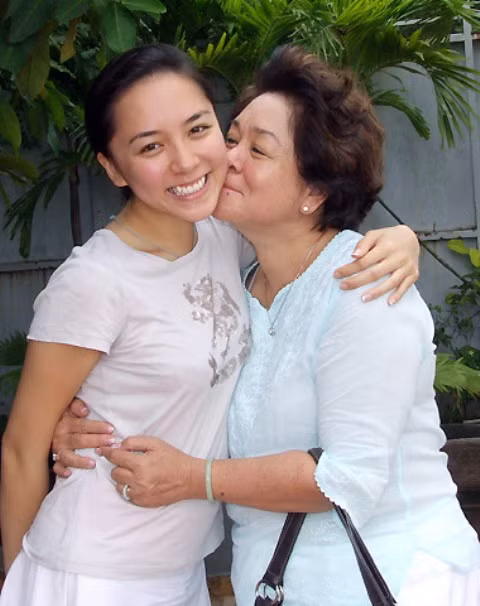 Hồi còn trẻ, ắt hẳn bà cũng phải là một 'giai nhân tuyệt sắc'