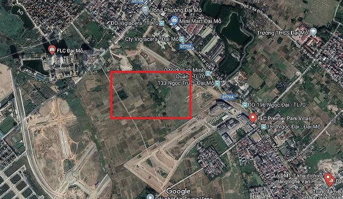 Vị trí lô đất ĐM1 có diện tích 6,4 héc-ta Tập đoàn FLC trúng đấu giá nhưng chưa hoàn thành nghĩa vụ tài chính. Ảnh: Chụp từ bản đồ vệ tinh. Vị trí lô đất ĐM1 có diện tích 6,4 héc-ta Tập đoàn FLC trúng đấu giá nhưng chưa hoàn thành nghĩa vụ tài chính. Ảnh: Chụp từ bản đồ vệ tinh.