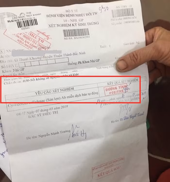 Kết quả xét nghiệm dương tính tức nhiễm sán lợn của một học sinh Trường mầm non Thanh Khương. Ảnh: Cha mẹ học sinh cung cấp. Kết quả xét nghiệm dương tính tức nhiễm sán lợn của một học sinh Trường mầm non Thanh Khương. Ảnh: Cha mẹ học sinh cung cấp.