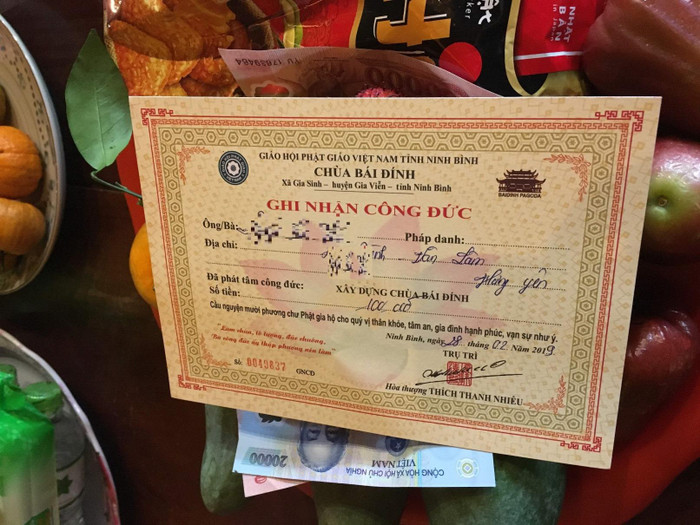 Những mảnh giấy ghi nhận công đức của người dân, du khách về lễ chùa Bái Đính được sử dụng như thế nào cũng được được đặt ra, doanh nghiệp hay nhà chùa sẽ sử dụng. Ảnh: Vũ Phương. Những mảnh giấy ghi nhận công đức của người dân, du khách về lễ chùa Bái Đính được sử dụng như thế nào cũng được được đặt ra, doanh nghiệp hay nhà chùa sẽ sử dụng. Ảnh: Vũ Phương.