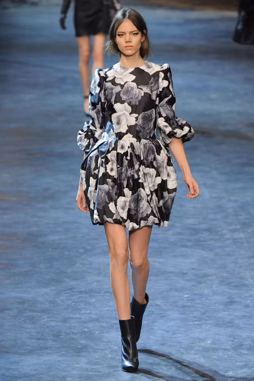 Những người mẫu của Lavin hóa thân thành nàng quý tộc sang trọng và quý phái