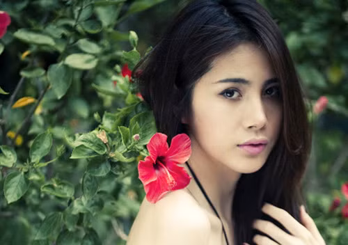 6. Thủy Tiên Thủy Tiên được xem là một trường hợp thẩm mỹ thành công từ a - z của làng giải trí Việt. So sánh những bức ảnh hiện tại và quá khứ, khó ai có thể nhận ra một Thủy Tiên ngày mới chập chững vào showbiz 6. Thủy Tiên Thủy Tiên được xem là một trường hợp thẩm mỹ thành công từ a - z của làng giải trí Việt. So sánh những bức ảnh hiện tại và quá khứ, khó ai có thể nhận ra một Thủy Tiên ngày mới chập chững vào showbiz