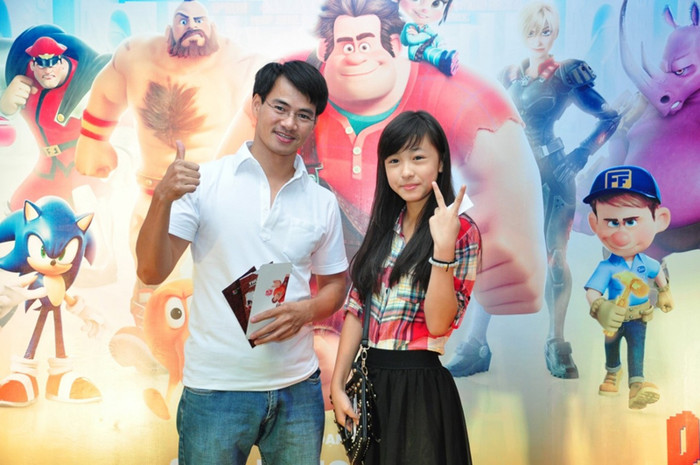 Xuân Bắc rất trí thức đi dự lễ ra mắt bộ phim. Xuân Bắc rất trí thức đi dự lễ ra mắt bộ phim.