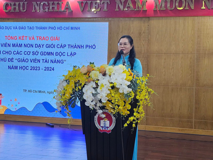 Bà Lê Thụy Mỵ Châu - Phó Giám đốc Sở Giáo dục và Đào tạo Thành phố Hồ Chí Minh phát biểu (ảnh: V.D) gdvn_GVdaygioib.jpg