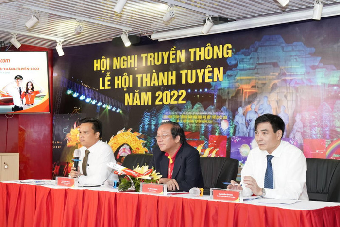 Hội nghị giới thiệu chuỗi hoạt động Lễ hội Thành Tuyên 2022 với nhiều chương trình lễ hội độc đáo, hấp dẫn. Hội nghị giới thiệu chuỗi hoạt động Lễ hội Thành Tuyên 2022 với nhiều chương trình lễ hội độc đáo, hấp dẫn.
