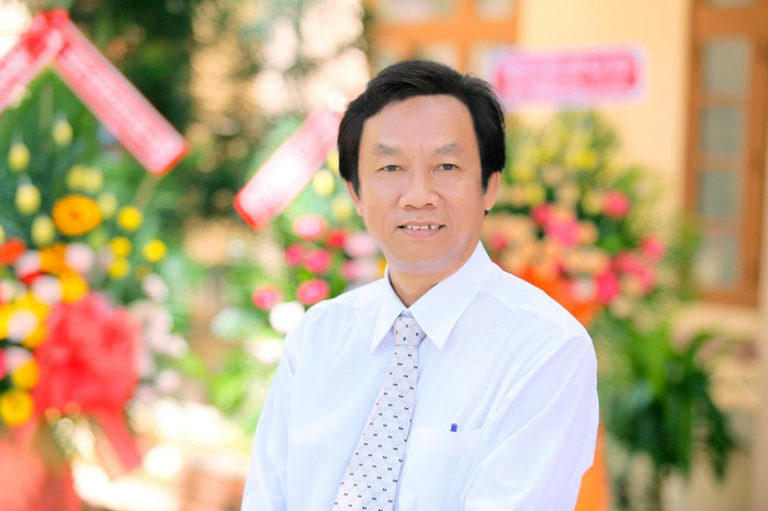 Thầy Võ Thanh Minh, Hiệu trưởng Trường Trung học phổ thông Xuyên Mộc, tỉnh Bà Rịa - Vũng Tàu. (Ảnh: Sơn Quang Huyến) Thầy Võ Thanh Minh, Hiệu trưởng Trường Trung học phổ thông Xuyên Mộc, tỉnh Bà Rịa - Vũng Tàu. (Ảnh: Sơn Quang Huyến)