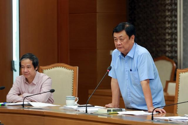 Bộ trưởng Bộ Nông nghiệp và Phát triển nông thôn Lê Minh Hoan đề nghị đẩy mạnh dạy nghề trong trường phổ thông theo hướng "không chỉ đào tạo kỹ năng nghề mà cả tư duy kinh tế nghề" - Ảnh: VGP/Đình Nam