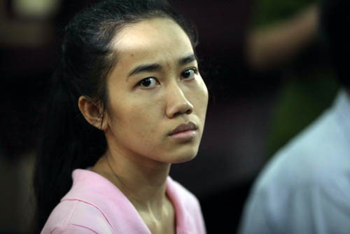 Mỹ Xuân tiều tụy tại phiên tòa Mỹ Xuân tiều tụy tại phiên tòa