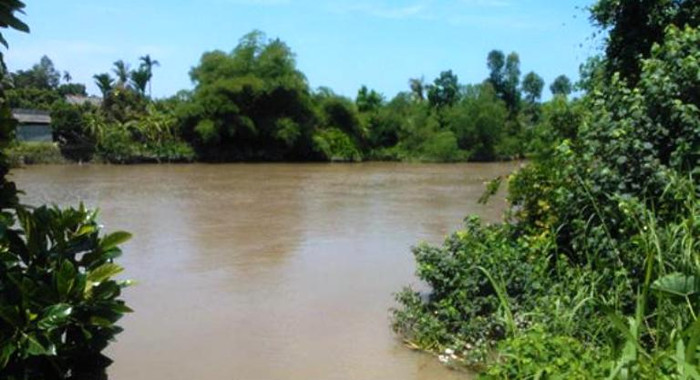 Kênh Tân Dinh - nơi chiếc sà lan đậu để các con bạc đánh bài bị lực lượng công an bắt quả tang.