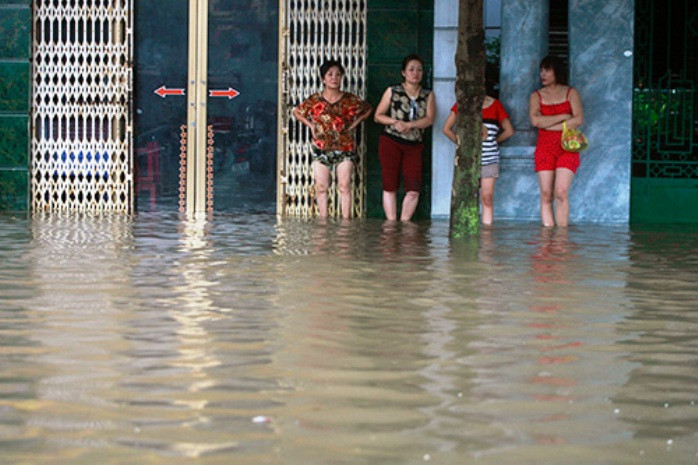 Từ nhiều năm nay, trung tâm TP Hải Phòng mới ngập nặng. Từ nhiều năm nay, trung tâm TP Hải Phòng mới ngập nặng.
