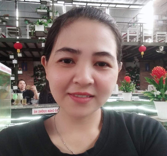 Chị Lý Vỏ Thanh Thúy là khách hàng tiếp theo may mắn trúng Iphone 15 Promax 512G nhờ giải nhiệt cuộc sống với Trà Xanh Không Độ. (Ảnh: NVCC) 1..jpg