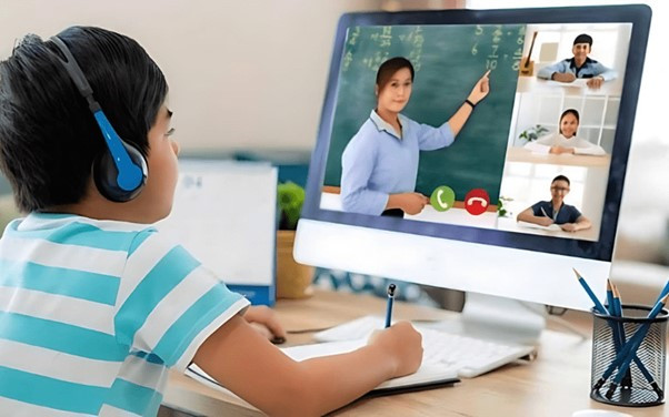 Nỗi lo về vấn đề tiếng ồn khi trẻ học online tại nhà. Picture1.jpg